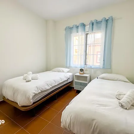 La Guardiana Bright, Modern Gua001 Apartment *