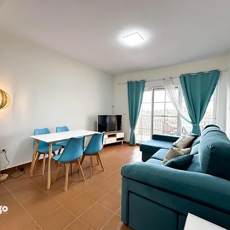 La Guardiana Bright, Modern Gua001 Apartment